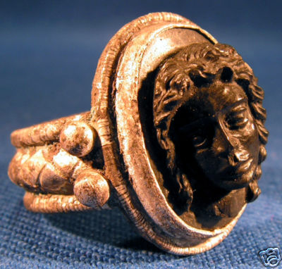 Esc260.**SOLD** Nice New Kingdom steatite scarab with traces of green glaze