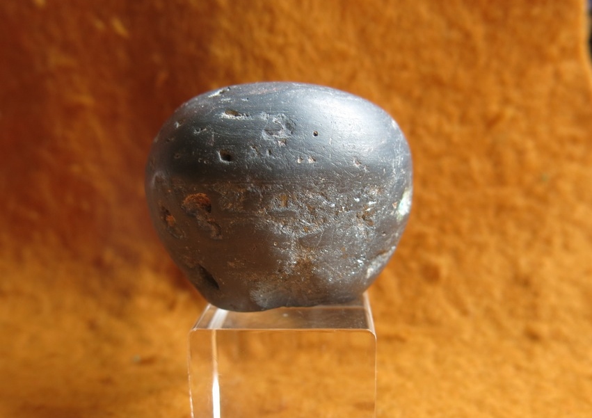 6159. Unusually small very early Egyptian heamatite mace head 
