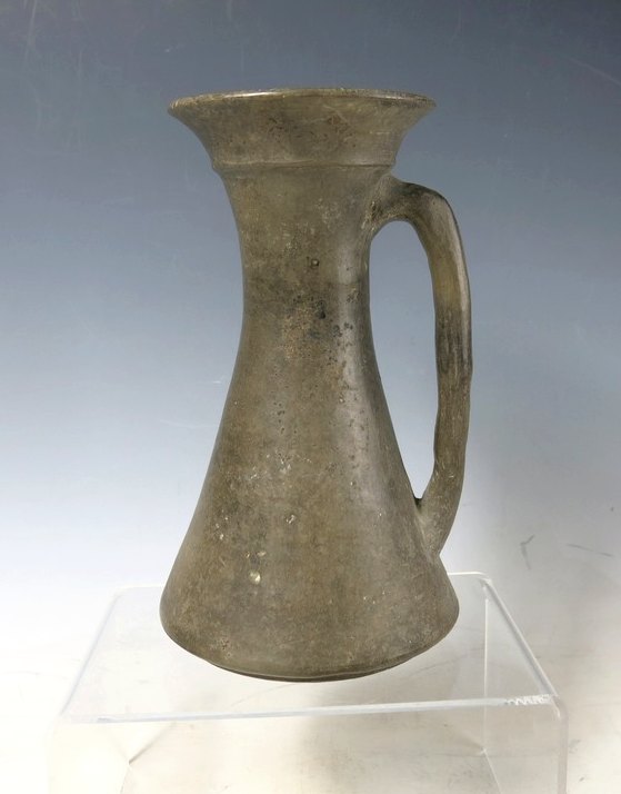 6153. Amlash Burnished Grey Ware beaker: wonderful shape