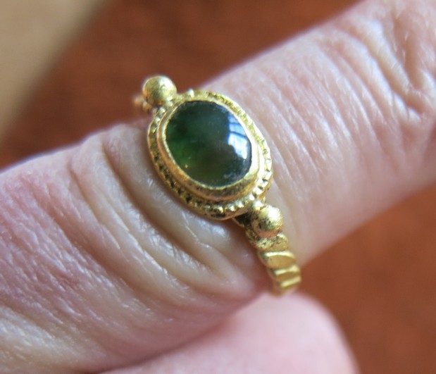 6026.**SOLD**A nice wearable Roman gold ring