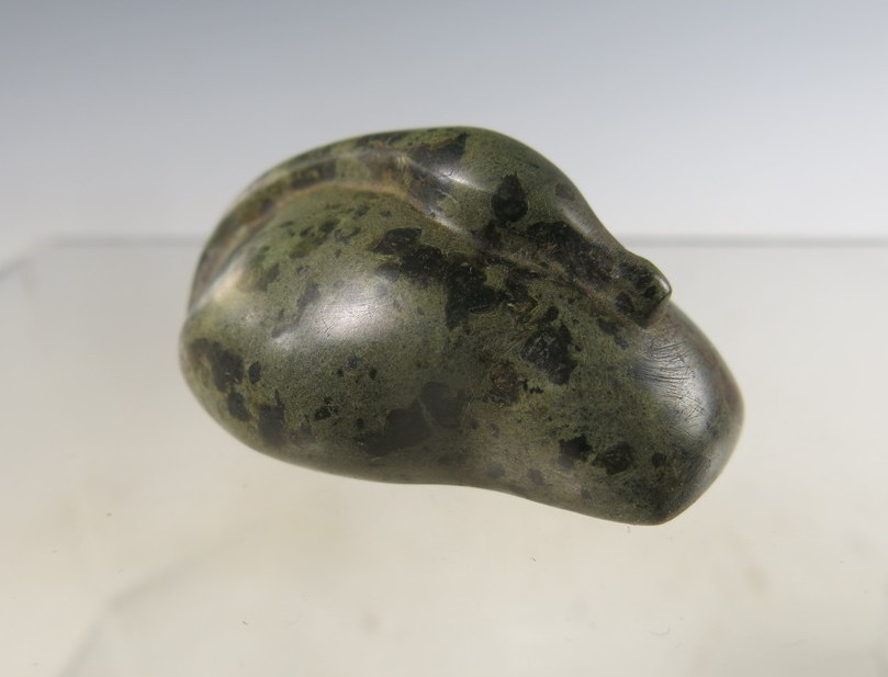 6093. Extremely  fine green diorite duck weight: probably on the qedet standard