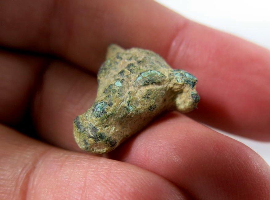 1790. Interesting bronze bull's head weight