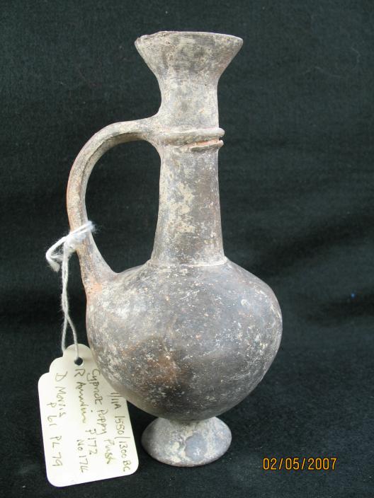 1281. **SOLD**Nice Cypriot Base Ring Ware "poppy flask"