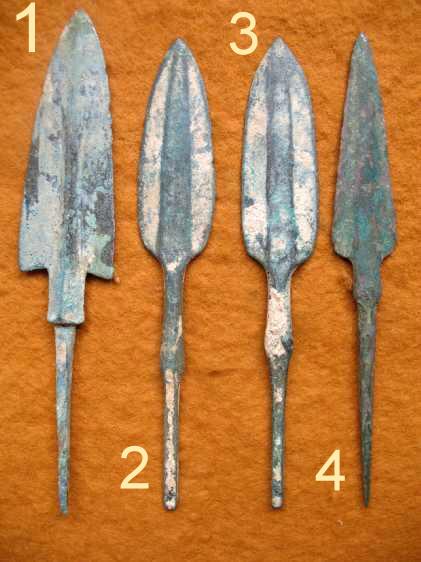 4492.  Larger Luristan tanged arrowheads: only 1 left now