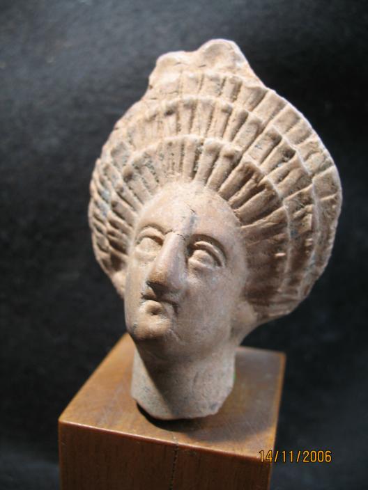 988.**SOLD** Really nice fragmentary Roman terracotta head