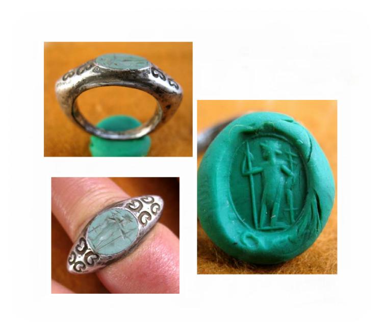 4296. **SOLD** Large and very handsome Roman silver ring