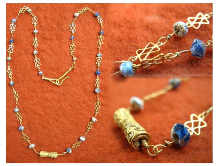 4477. **SOLD** Superb Roman gold necklace with amulet case